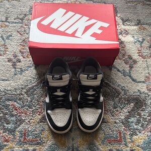 Nike Dunk Low - Panda